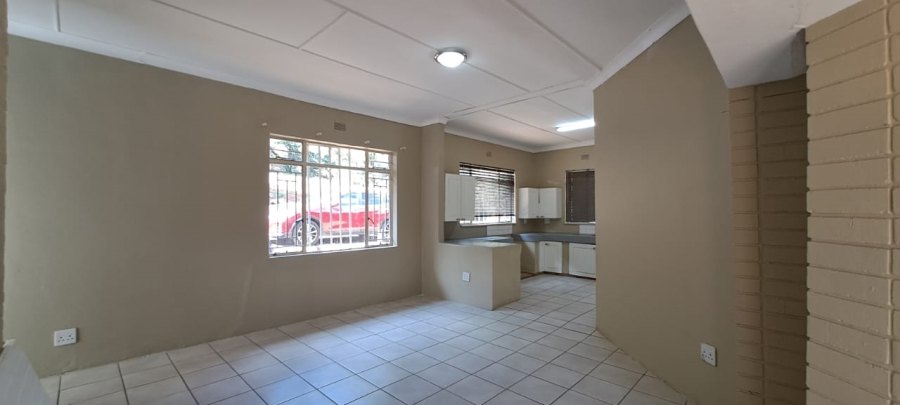 5 Bedroom Property for Sale in Hospitaalheuwel Free State